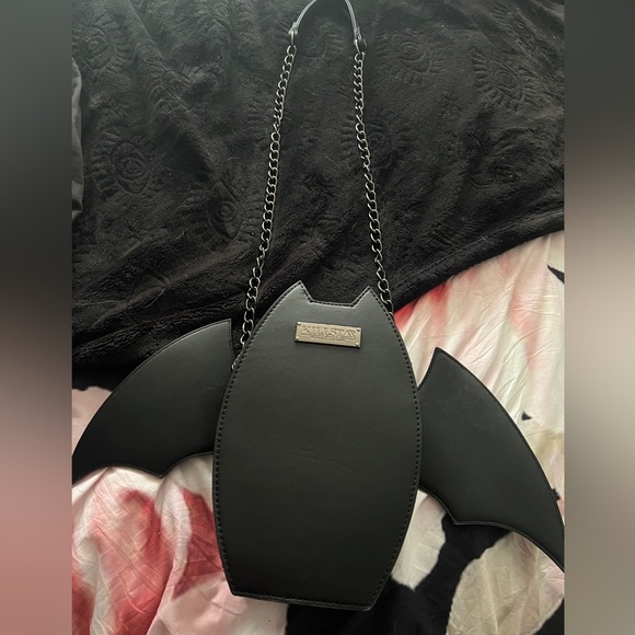 Killstar Grumpy Bat Purse - Picture 2 of 4
